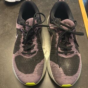 Nike react tennis shoes